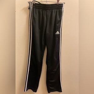 Adidas Boys joggers 14-16
